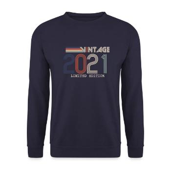 Vintage 2021 Cadeau Anniversaire - Millésime 2021 - Sweat-shirt Unisexe - marine - Devant - Alina (178cm) & Michal (187cm)