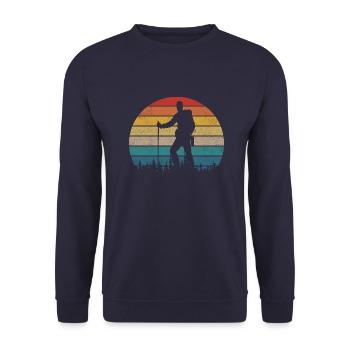 Wandern Berge Berg Vintage - Unisex Pullover - Navy - Vorne - Alina (178cm) & Michal (187cm)