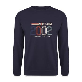 Jahrgang 2002 Jubiläumsgeschenk - Jahrgang 2002 - Unisex Pullover - Navy - Vorne - Alina (178cm) & Michal (187cm)
