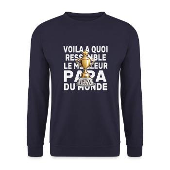 Bester Vater der Welt - Trophäe - Unisex Pullover - Navy - Vorne - Alina (178cm) & Michal (187cm)