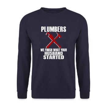 Plumbers We Finish What Your Husband Started - Unisex Pullover - Navy - Vorne - Alina (178cm) & Michal (187cm)