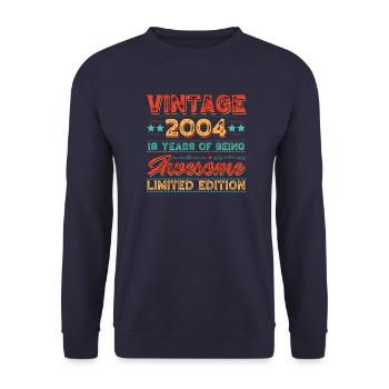 18. Geburtstag Junge Mädchen 18 Jahre 2004 Spruch - Unisex Pullover - Navy - Vorne - Alina (178cm) & Michal (187cm)