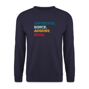 August 2002 - Geburtstag im August - Unisex Pullover - Navy - Vorne - Alina (178cm) & Michal (187cm)