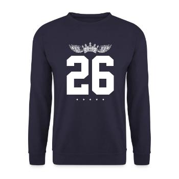 26 Zahl Krone - Unisex Pullover - Navy - Vorne - Alina (178cm) & Michal (187cm)