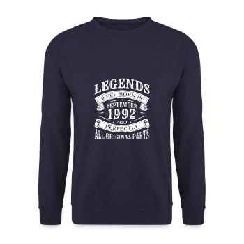 September 1992 - 30. Geburtstag Geschenk. Awesome. - Unisex Pullover - Navy - Vorne - Alina (178cm) & Michal (187cm)