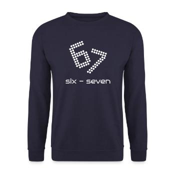 six seven 6 - 7 - Unisex Pullover - Navy - Vorne - Alina (178cm) & Michal (187cm)