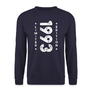 30th Birthday Men's Vintage 1993 Vintage Retro - Unisex Sweatshirt - navy - Front - Alina (178cm) & Michal (187cm)