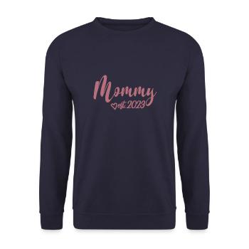 Mommy Est. 2023, Mom To Be, Schwangerschaft enthüllen - Unisex Pullover - Navy - Vorne - Alina (178cm) & Michal (187cm)