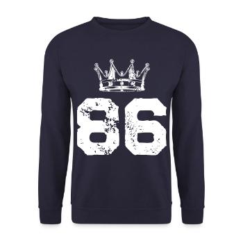 86 Zahl Krone - Unisex Pullover - Navy - Vorne - Alina (178cm) & Michal (187cm)