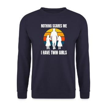 Papa mit 2 Zwilling Töchtern - Nothing Scared Me - Unisex Pullover - Navy - Vorne - Alina (178cm) & Michal (187cm)