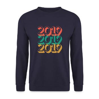Anniversaire année 2019 / Vintage 2019 - Sweat-shirt Unisexe - marine - Devant - Alina (178cm) & Michal (187cm)