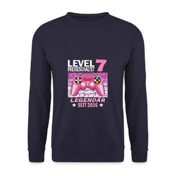 7. Geburtstag Gamer zocken Geburtstjahr 2016 - Unisex Pullover - Navy - Vorne - Alina (178cm) & Michal (187cm)