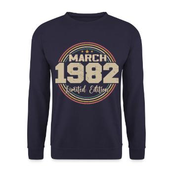 Awesome seit März 1934 Geburtstag 1934 Geschenk - Unisex Pullover - Navy - Vorne - Alina (178cm) & Michal (187cm)