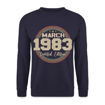 Awesome seit März 1934 Geburtstag 1934 Geschenk - Unisex Pullover - Navy - Vorne - Alina (178cm) & Michal (187cm)