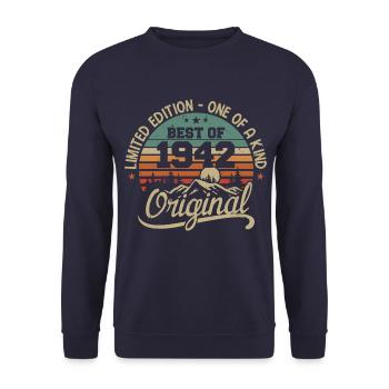 Vintage 1942 Legend - Retro Birthday Gift - Unisex Sweatshirt - navy - Front - Alina (178cm) & Michal (187cm)