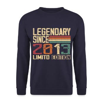 Original 2013 Vintage Cadeau D’anniversaire 2013 - Sweat-shirt Unisexe - marine - Devant - Alina (178cm) & Michal (187cm)