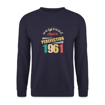 Ich bin 63 Jahre alt | Ich bin 1961 geboren - geboren - Unisex Pullover - Navy - Vorne - Alina (178cm) & Michal (187cm)