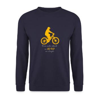 Unterschätze Niemals Einen Alten Mann Mit Fahhrad - Unisex Pullover - Navy - Vorne - Alina (178cm) & Michal (187cm)