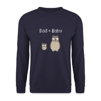 Vatertag Vaterliebe Dad Vater Liebe Baby für immer - Unisex Pullover - Navy - Vorne - Alina (178cm) & Michal (187cm)