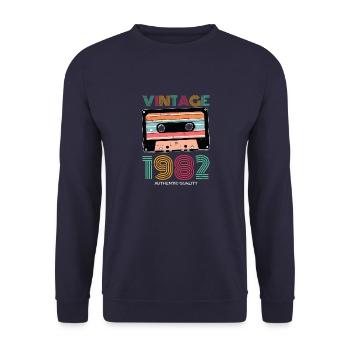 Vintage 1982 82 Birthday Retro Vintage Gift - Unisex Sweatshirt - navy - Front - Alina (178cm) & Michal (187cm)