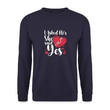 Passendes Paar Verlobungsgeschenke Ideen für einen - Unisex Pullover - Navy - Vorne - Alina (178cm) & Michal (187cm)