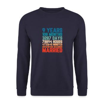 9 ans marié Mariage Mariage Dire Cadeau - Sweat-shirt Unisexe - marine - Devant - Alina (178cm) & Michal (187cm)