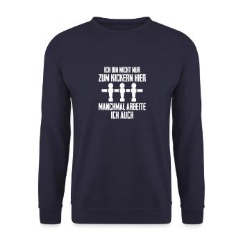 Ich bin nicht nur zum kickern hier Tischfußball - Unisex Pullover - Navy - Vorne - Alina (178cm) & Michal (187cm)