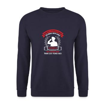 America’s veterans embody the ideals upon which - Unisex Sweatshirt - navy - Front - Alina (178cm) & Michal (187cm)