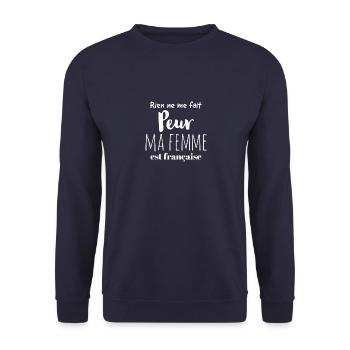 Rien ne me fait peur ma femme est française - Sweat-shirt Unisexe - marine - Devant - Alina (178cm) & Michal (187cm)