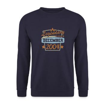 Legendär seit Dezember 2004 Retro Sprüche - Unisex Pullover - Navy - Vorne - Alina (178cm) & Michal (187cm)