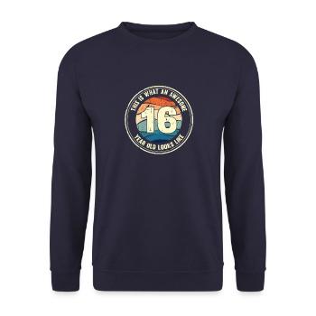 16ème anniversaire pour que vous voyiez avec 16 cadeaux rétro - Sweat-shirt Unisexe - marine - Devant - Alina (178cm) & Michal (187cm)
