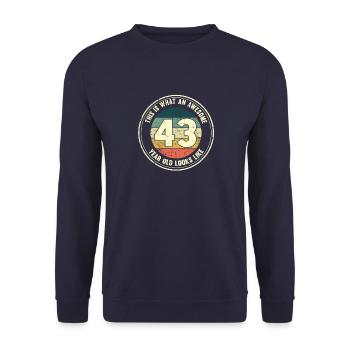 43ème anniversaire pour que vous voyiez avec 43 cadeau rétro - Sweat-shirt Unisexe - marine - Devant - Alina (178cm) & Michal (187cm)
