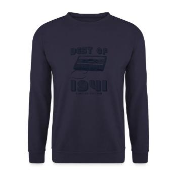 Klassisches Best of 1941 Retro Kassette zum 84. Geburtstag - Unisex Pullover - Navy - Vorne - Alina (178cm) & Michal (187cm)