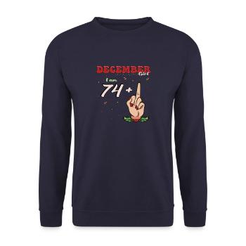 Dezember Mädchen 74 + Mittelfinger | Fetter 75. Platz - Unisex Pullover - Navy - Vorne - Alina (178cm) & Michal (187cm)