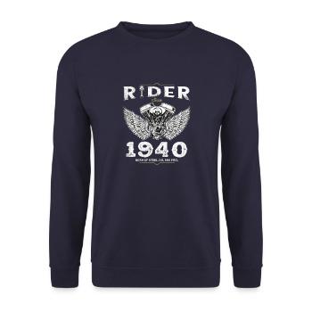 Cavalier depuis 1940 - 85 ans de routes ouvertes et - Sweat-shirt Unisexe - marine - Devant - Alina (178cm) & Michal (187cm)