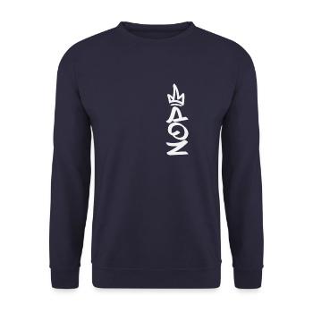 No Kings in America since 1776 Schrift vertikal - Unisex Pullover - Navy - Vorne - Alina (178cm) & Michal (187cm)