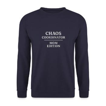 Chaos Coordinator – Mom Edition - Unisex Pullover - Navy - Vorne - Alina (178cm) & Michal (187cm)