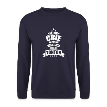 je ne crie pas c'est juste ma voix de tonton - Sweat-shirt Unisexe - marine - Devant - Alina (178cm) & Michal (187cm)