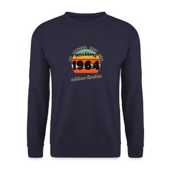 les Legendes Sont Nees en 1964 cadeau 60 ans - Sweat-shirt Unisexe - marine - Devant - Alina (178cm) & Michal (187cm)