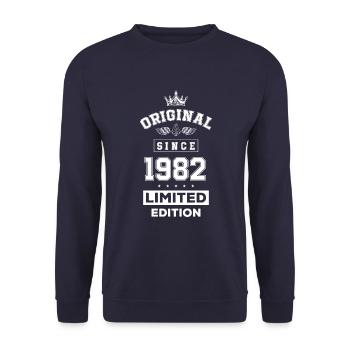 1982 limited edition birthday - Unisex Sweatshirt - navy - Front - Alina (178cm) & Michal (187cm)