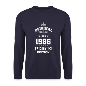 1986 limited edition Geburtstag - Unisex Pullover - Navy - Vorne - Alina (178cm) & Michal (187cm)