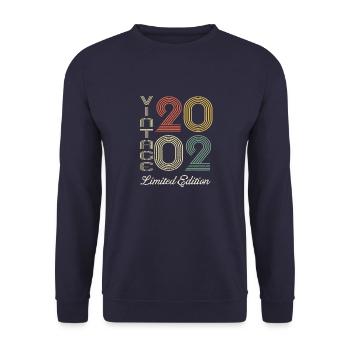 2002 Geburtstag Geboren im Jahr 2002 Vintage Retro. Editio - Unisex Pullover - Navy - Vorne - Alina (178cm) & Michal (187cm)