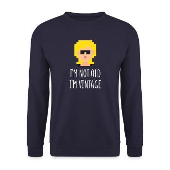 Ich bin nicht alt Ich bin Vintage - Unisex Pullover - Navy - Vorne - Alina (178cm) & Michal (187cm)