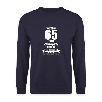 anniversaire 65 ans j'ai pas arrêté les conneries - Sweat-shirt Unisexe - marine - Devant - Alina (178cm) & Michal (187cm)