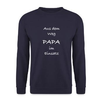 Aus dem Weg Papa im Einsatz - Unisex Pullover - Navy - Vorne - Alina (178cm) & Michal (187cm)
