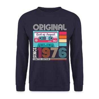 Original August 1976 46th Birthday Gift Retro - Unisex Sweatshirt - navy - Front - Alina (178cm) & Michal (187cm)
