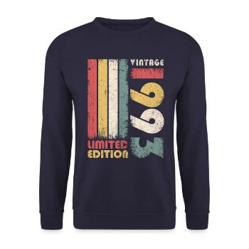 1993 Vintage Vintage Retro Birthday Gift - Unisex Sweatshirt - navy - Front - Alina (178cm) & Michal (187cm)