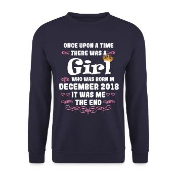 Es war einmal ein Mädchen. Dezember 2018 Geburtsta - Unisex Pullover - Navy - Vorne - Alina (178cm) & Michal (187cm)