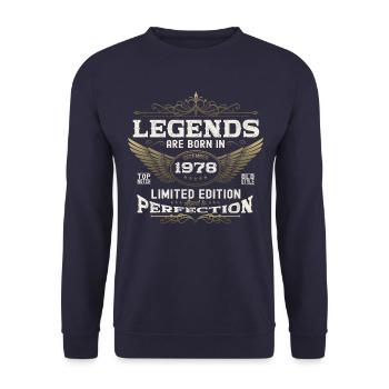 Décembre Né 1978 44ème anniversaire Legend Man - Sweat-shirt Unisexe - marine - Devant - Alina (178cm) & Michal (187cm)