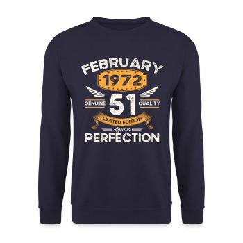 Né en 1972 Vintage 51ème anniversaire rétro - Sweat-shirt Unisexe - marine - Devant - Alina (178cm) & Michal (187cm)